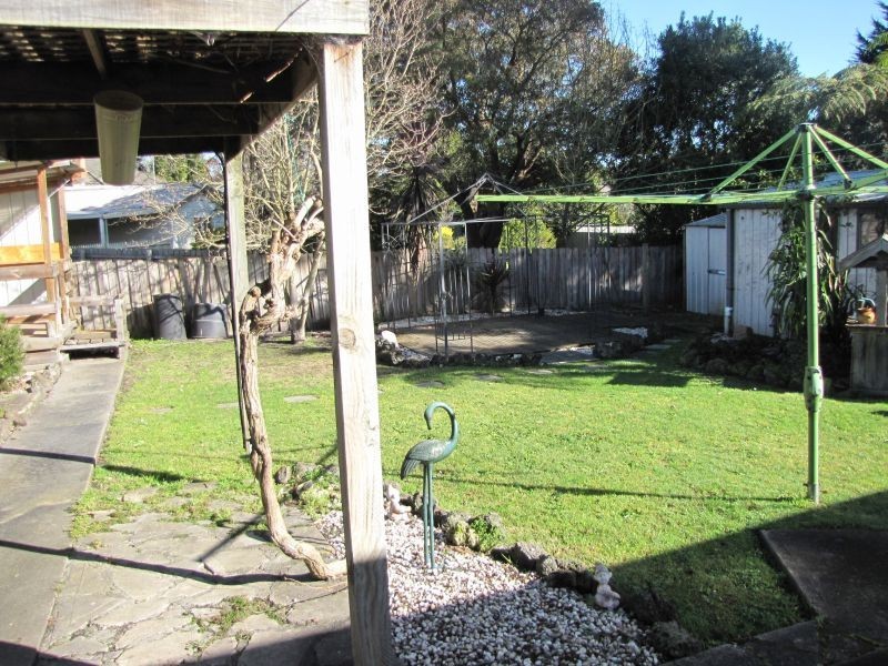 33 Leith Street, Newborough VIC 3825