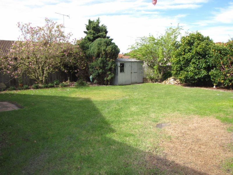 22 Ollerton Avenue, Newborough VIC 3825