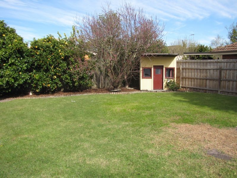 22 Ollerton Avenue, Newborough VIC 3825