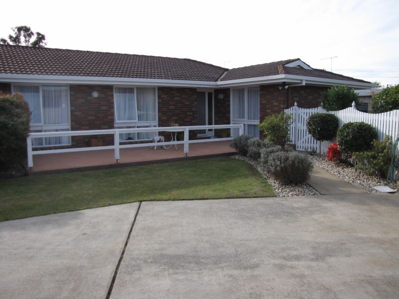 5 Blyth Court, Newborough VIC 3825