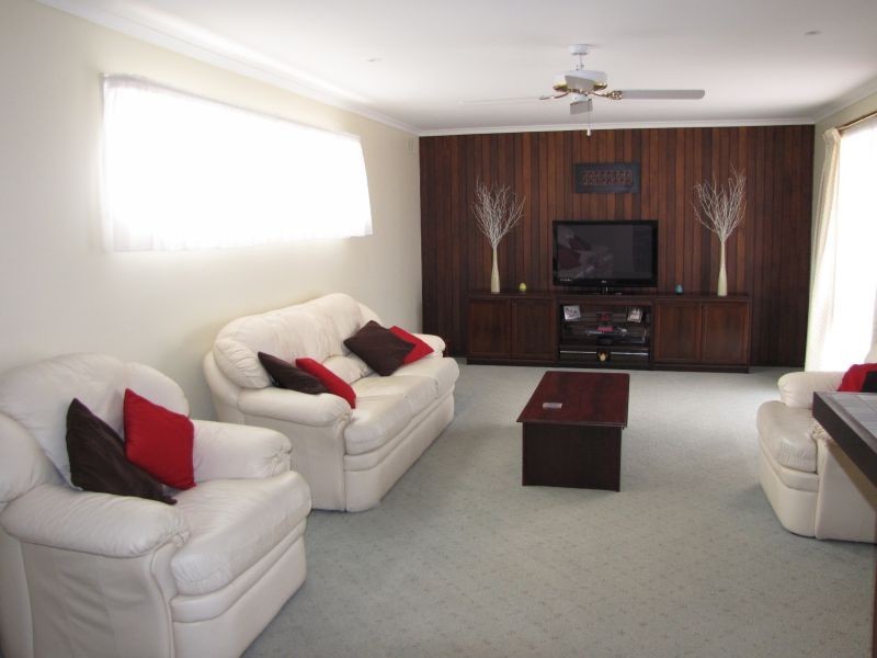 5 Blyth Court, Newborough VIC 3825