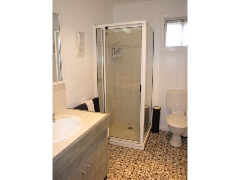 5 Blyth Court, Newborough VIC 3825