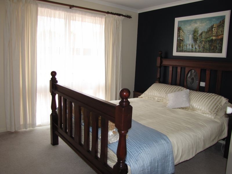 5 Blyth Court, Newborough VIC 3825