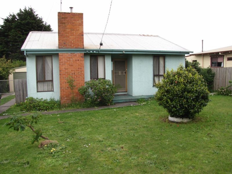 48 Service Road, Moe VIC 3825