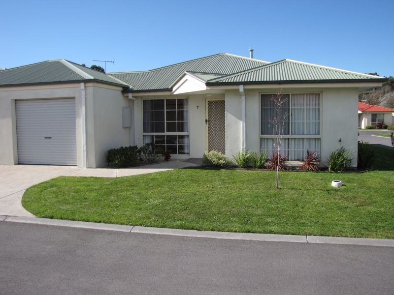 Villa 7, 42 Mitchells Road The Range, Moe VIC 3825