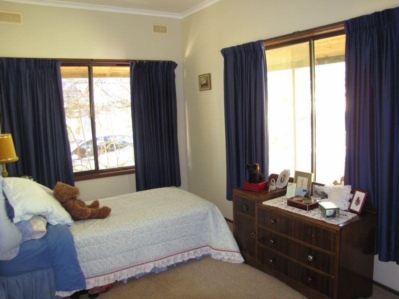 45 Lynne Avenue, Moe South VIC 3825
