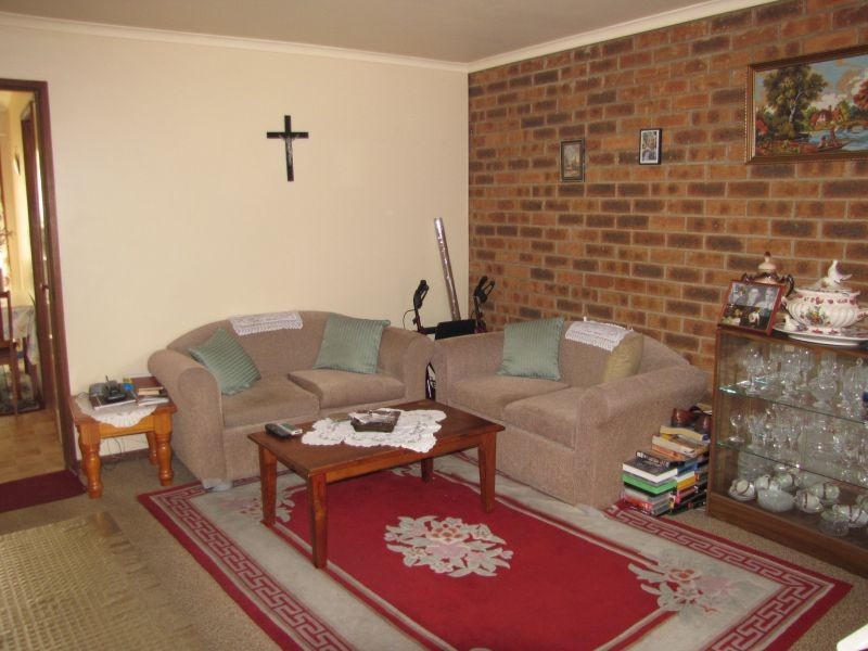 3/8 Hyland Street, Moe VIC 3825