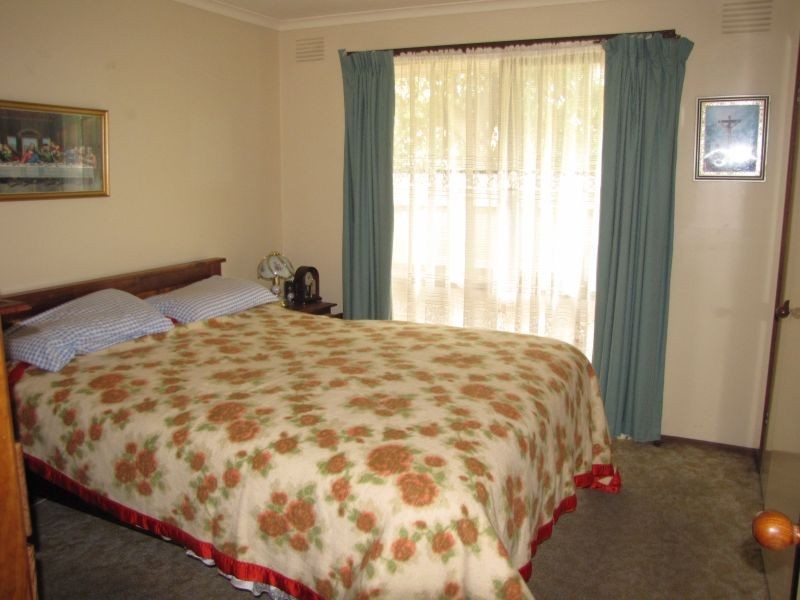 3/8 Hyland Street, Moe VIC 3825