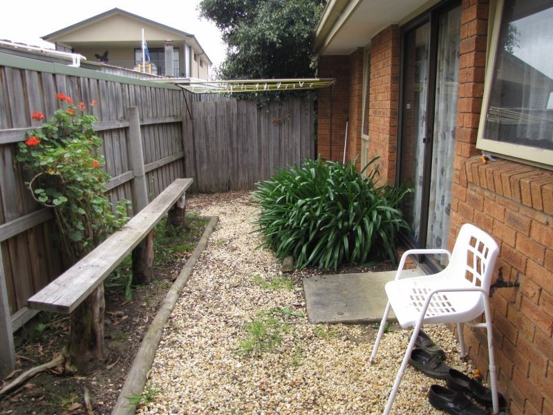 3/8 Hyland Street, Moe VIC 3825