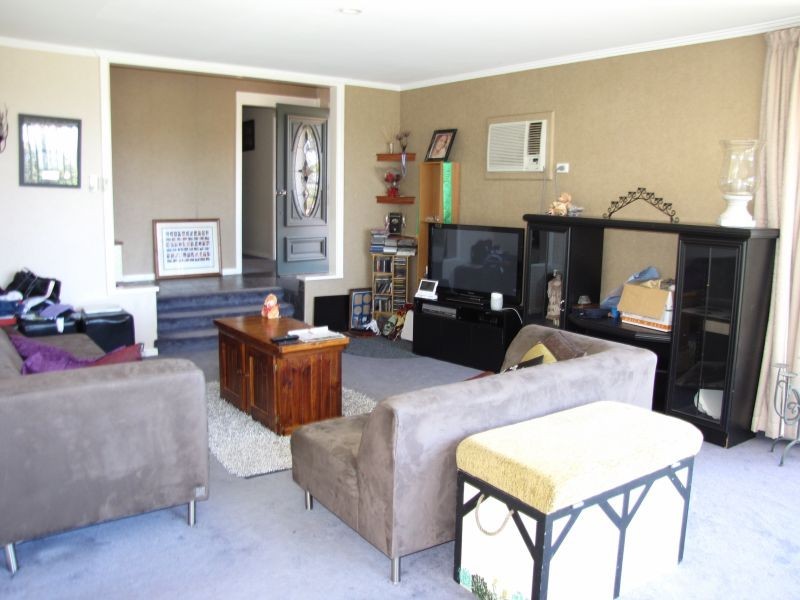 24 Bayley Street, Moe VIC 3825