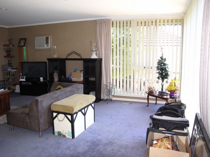 24 Bayley Street, Moe VIC 3825