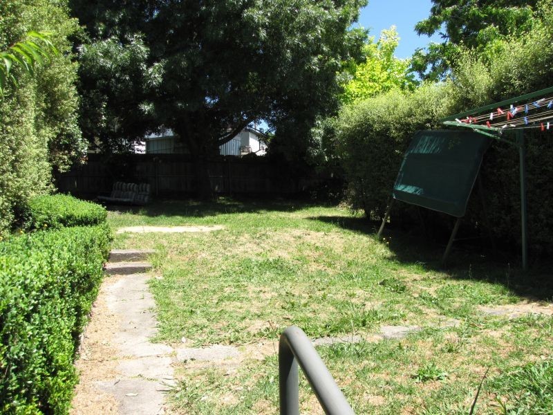 24 Bayley Street, Moe VIC 3825