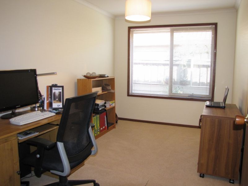 68 Coalville Road, Moe VIC 3825