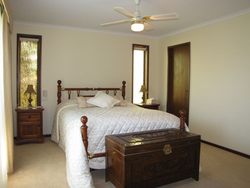 68 Coalville Road, Moe VIC 3825