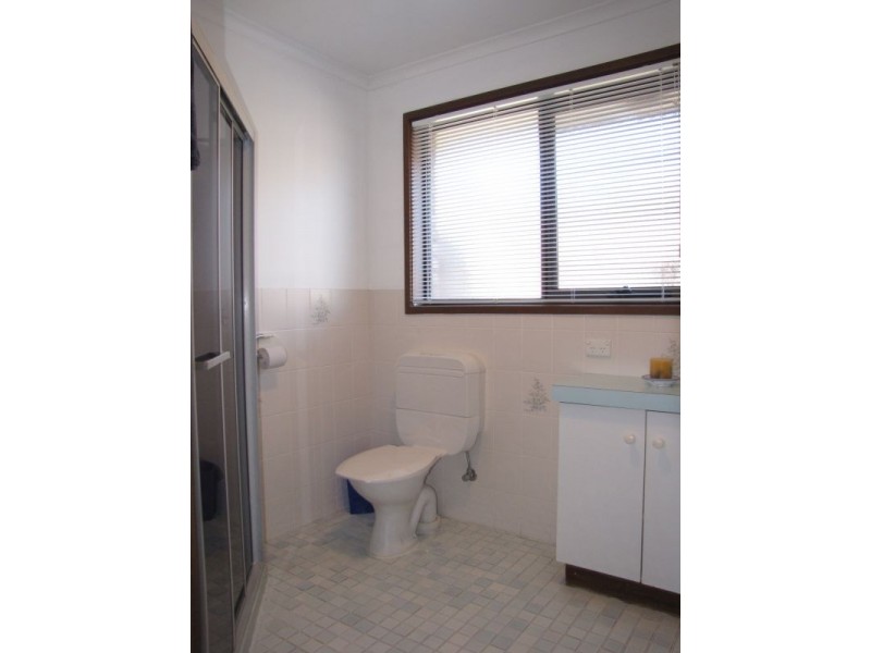 68 Coalville Road, Moe VIC 3825