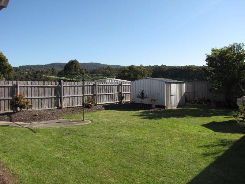 68 Coalville Road, Moe VIC 3825