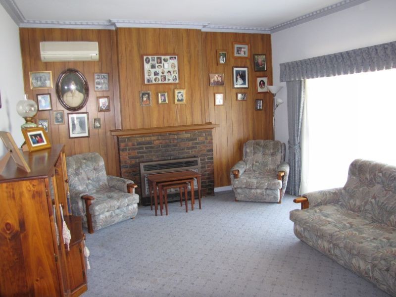 17 March Street, Newborough VIC 3825