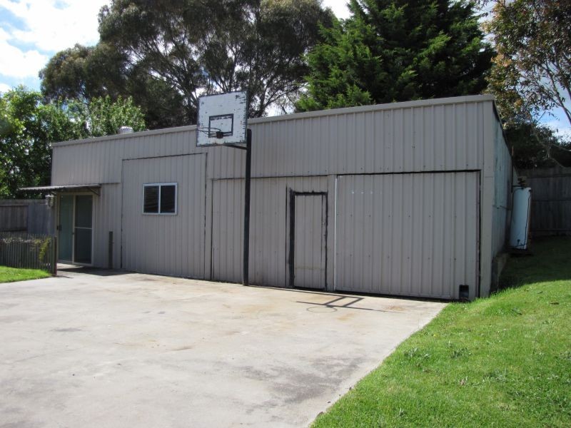 24 Monash Road, Newborough VIC 3825