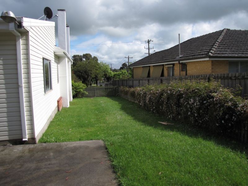 24 Monash Road, Newborough VIC 3825