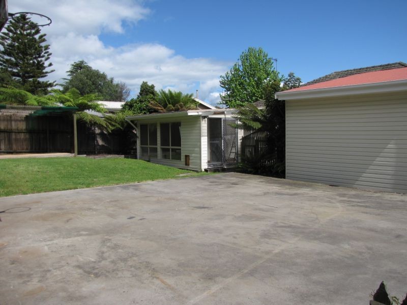 24 Monash Road, Newborough VIC 3825