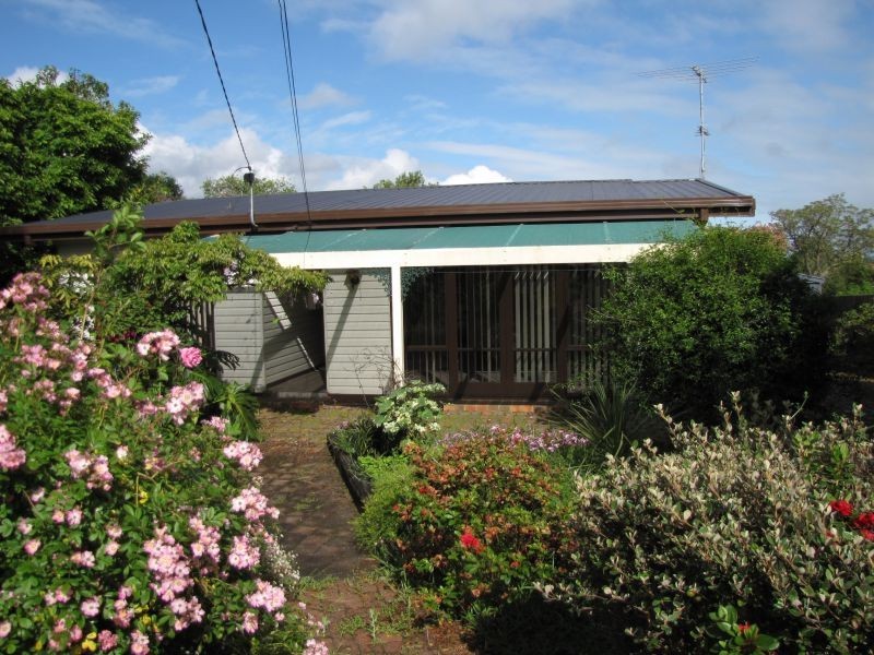 9 Harvey Street, Newborough VIC 3825