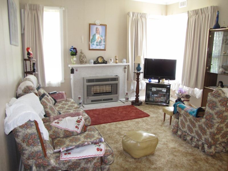 24 Victoria Street, Moe VIC 3825