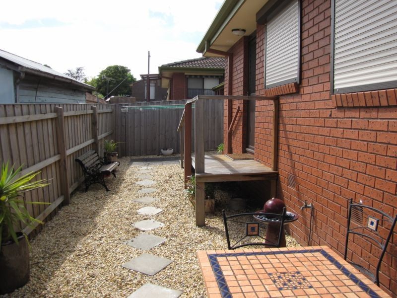 3/35 Cross Street, Newborough VIC 3825