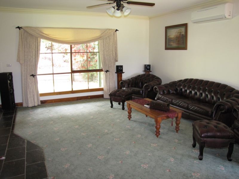 35 Matthew Court, Moe South VIC 3825