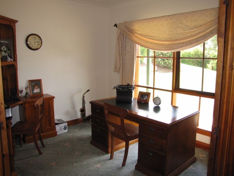 35 Matthew Court, Moe South VIC 3825