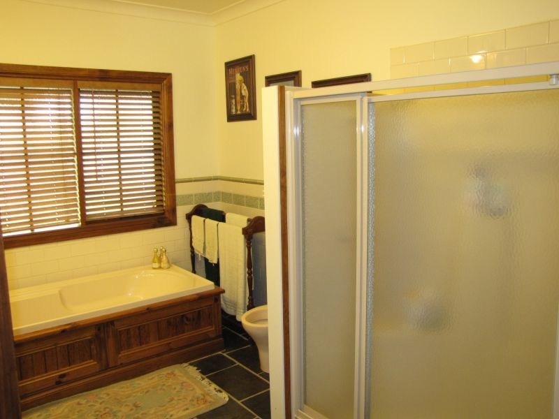 35 Matthew Court, Moe South VIC 3825