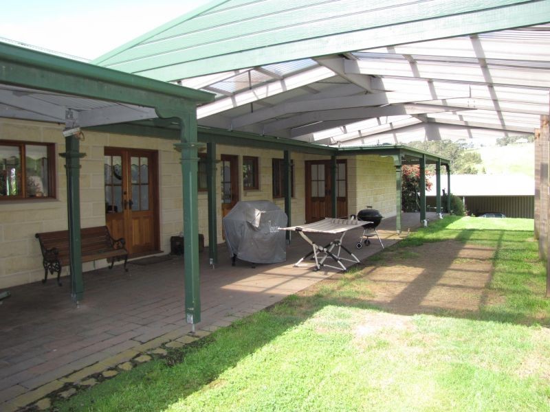 35 Matthew Court, Moe South VIC 3825