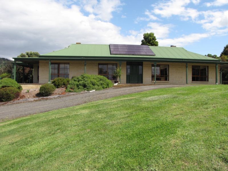 35 Matthew Court, Moe South VIC 3825