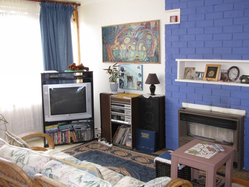 15 Thoresby Street, Newborough VIC 3825