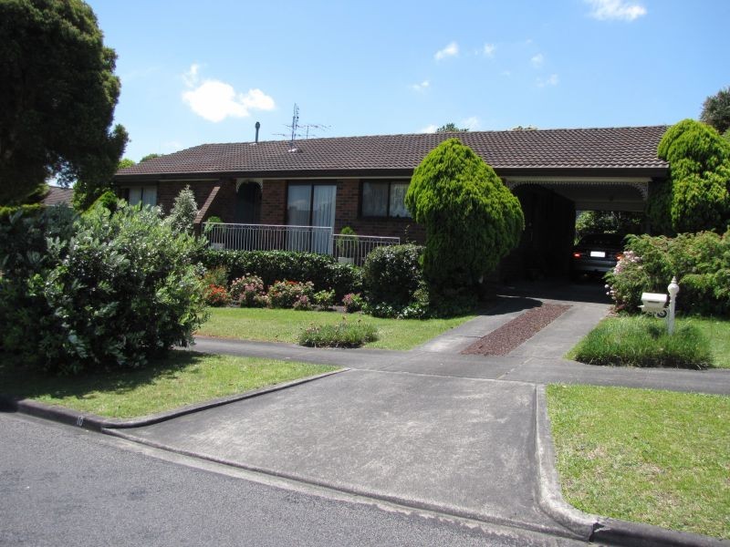 10 Cobb Court, Newborough VIC 3825