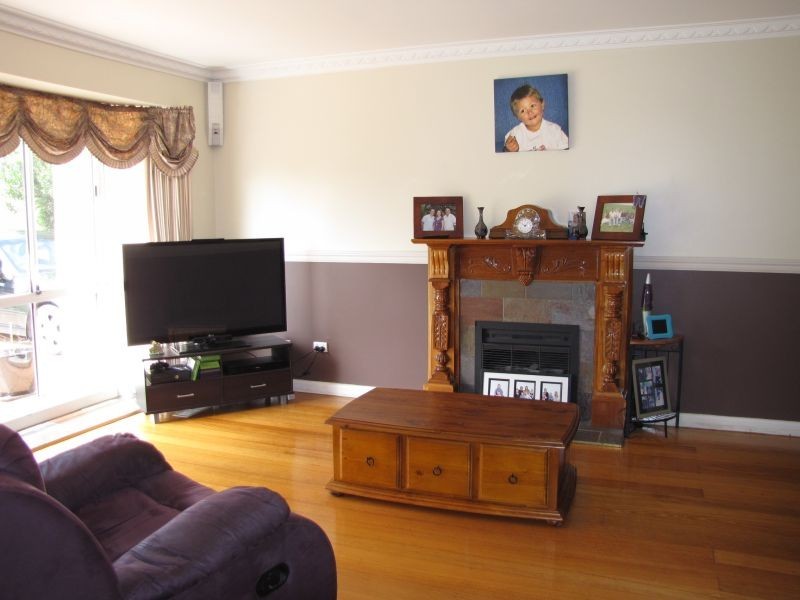 6 Candy Street, Newborough VIC 3825