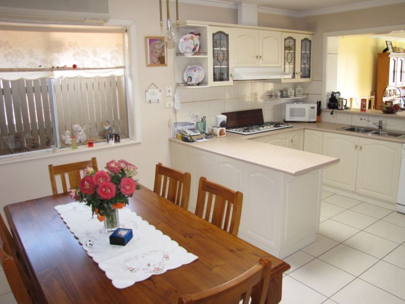 6 Candy Street, Newborough VIC 3825