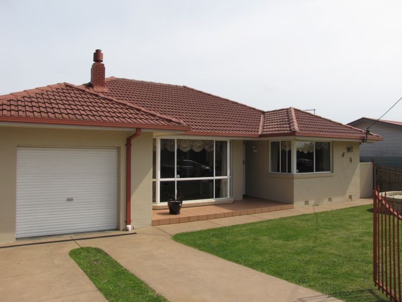 6 Candy Street, Newborough VIC 3825