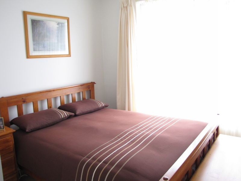 76 Service Road, Moe VIC 3825