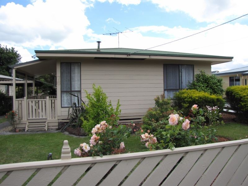76 Service Road, Moe VIC 3825