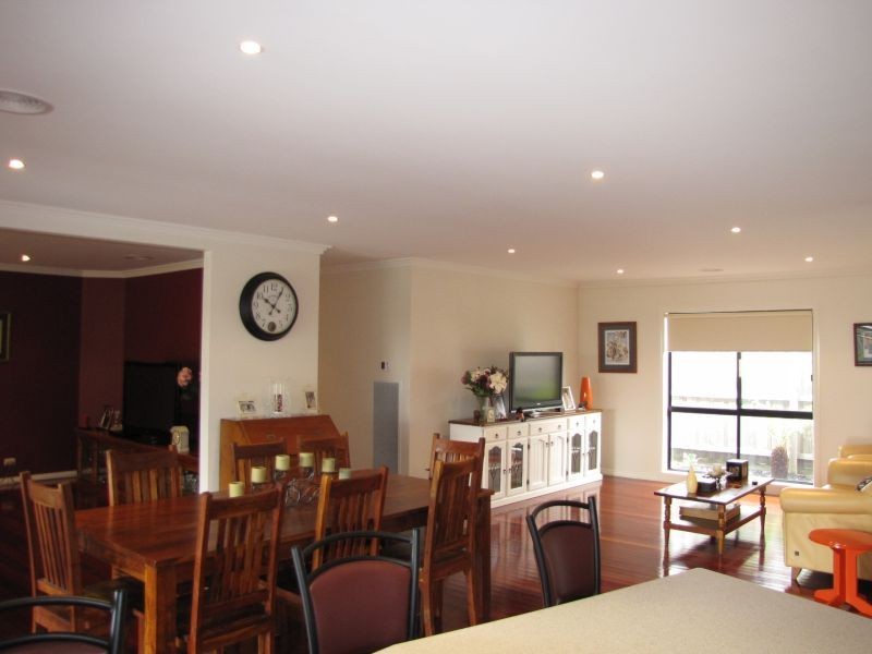 25 Parkside Drive, Moe VIC 3825