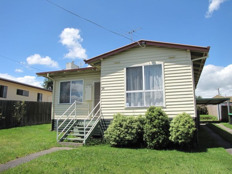 24 Lincoln Street, Moe VIC 3825