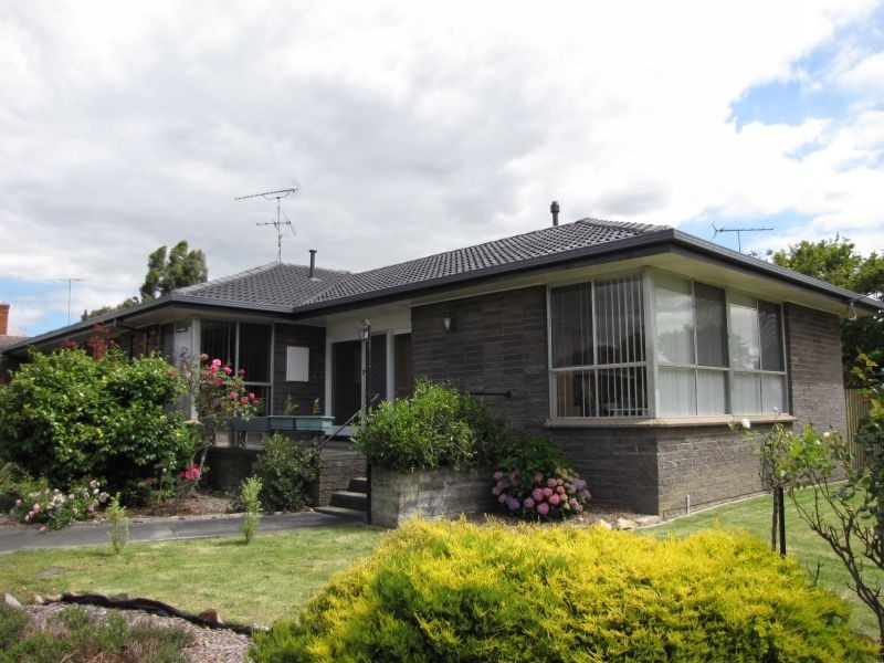 1 Desmond Street, Moe VIC 3825