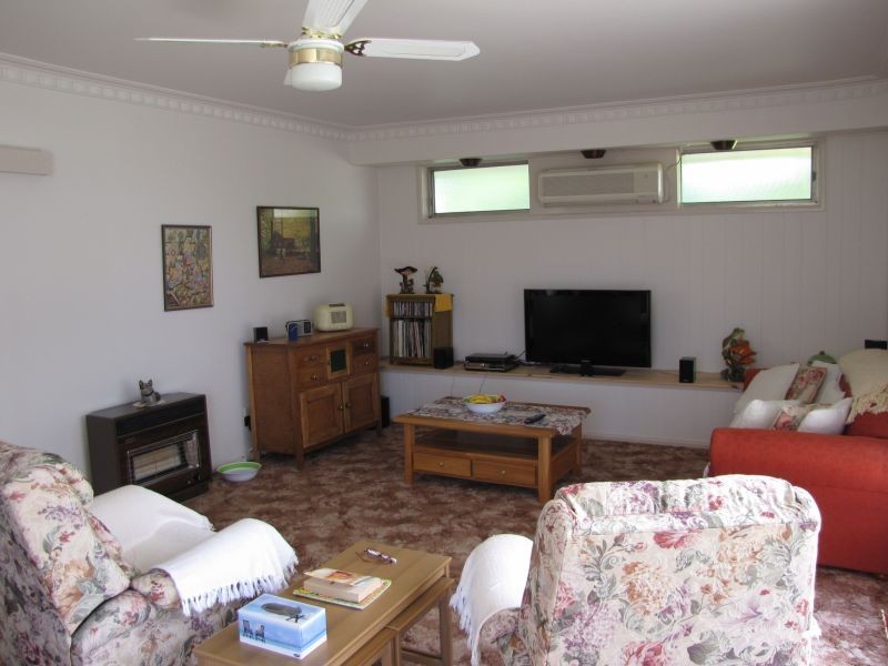 1 Desmond Street, Moe VIC 3825