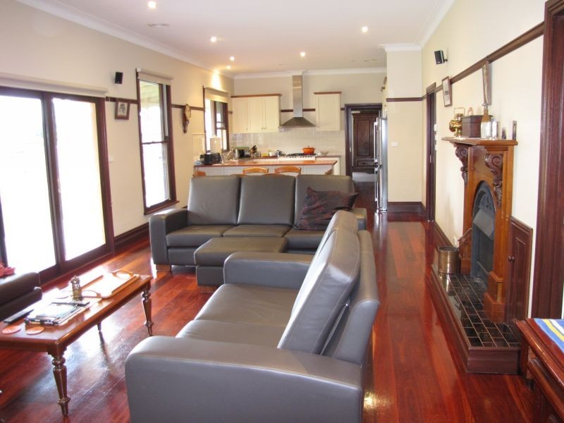 29 Ollerton Avenue, Newborough VIC 3825