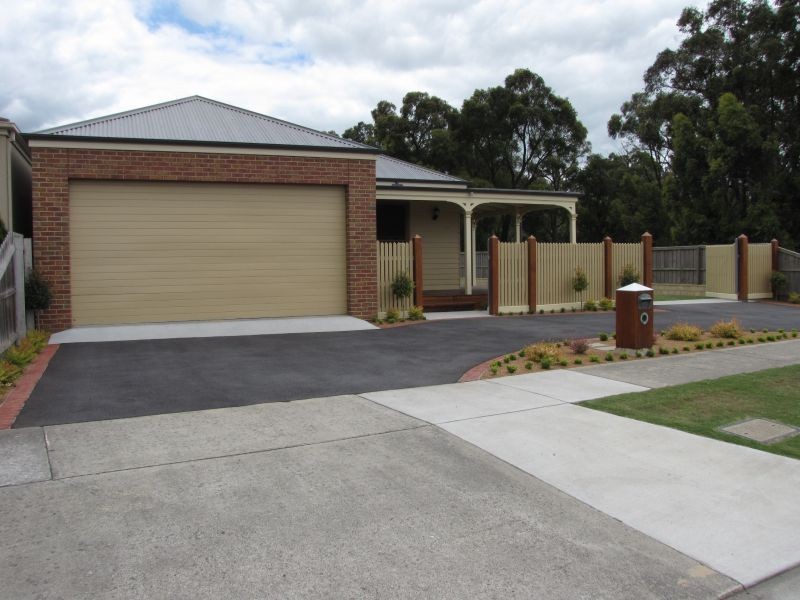 29 Ollerton Avenue, Newborough VIC 3825