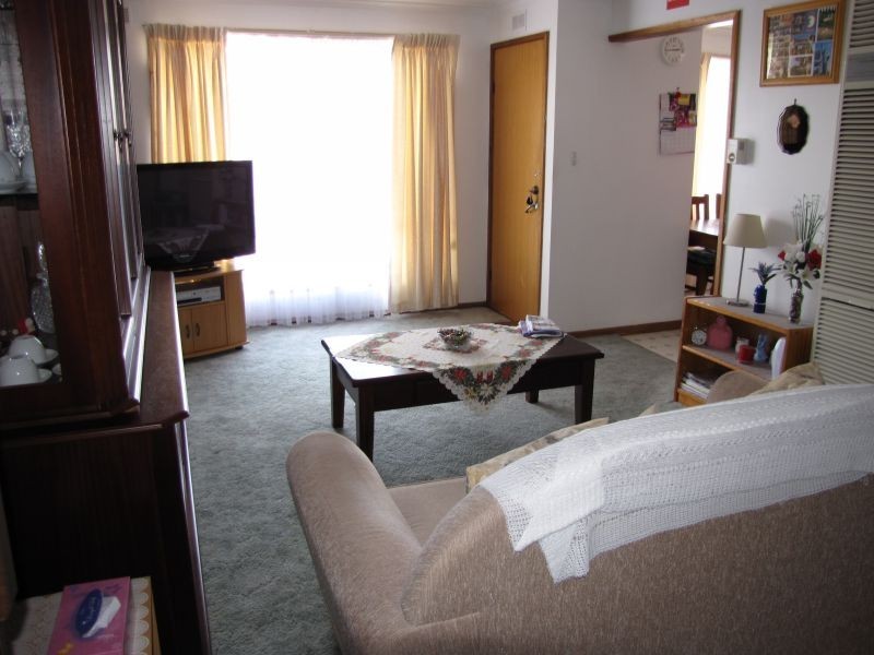 5/30 Saxtons Drive, Moe VIC 3825