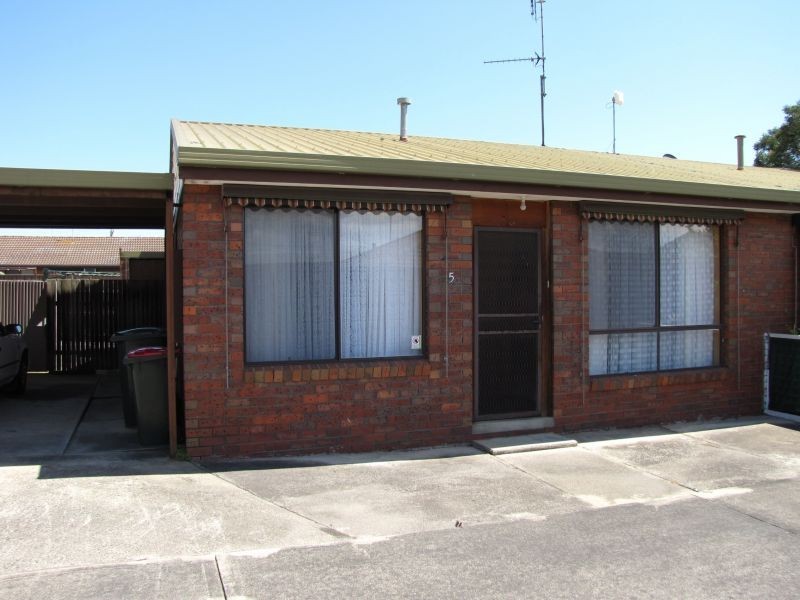 5/30 Saxtons Drive, Moe VIC 3825