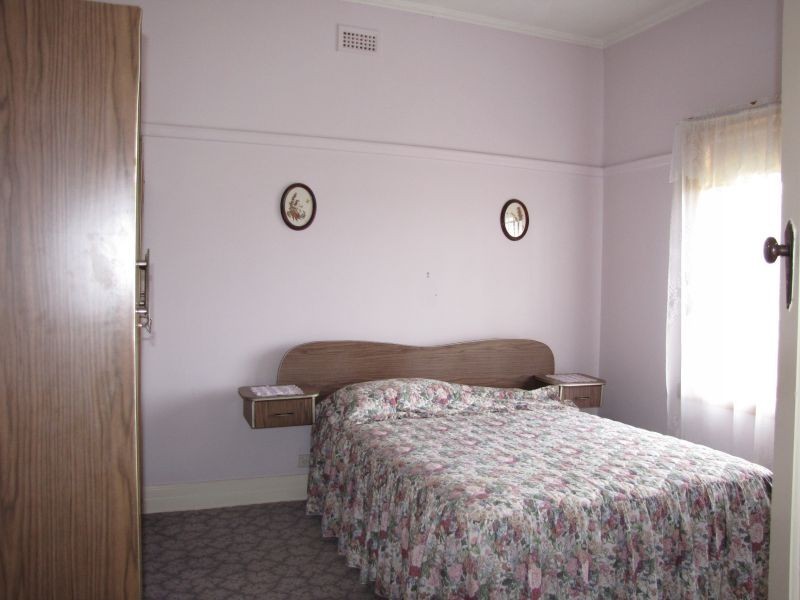 54 & 56 Coalville Road, Moe VIC 3825