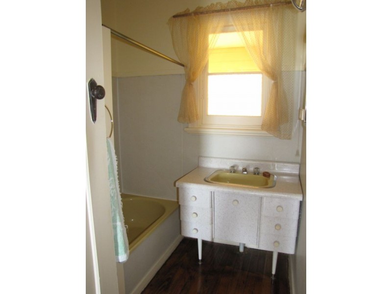 54 & 56 Coalville Road, Moe VIC 3825