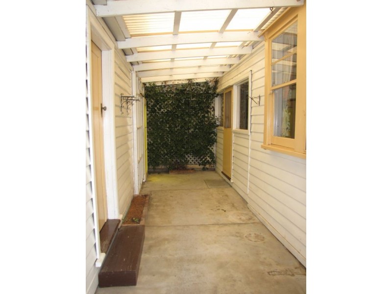 54 & 56 Coalville Road, Moe VIC 3825